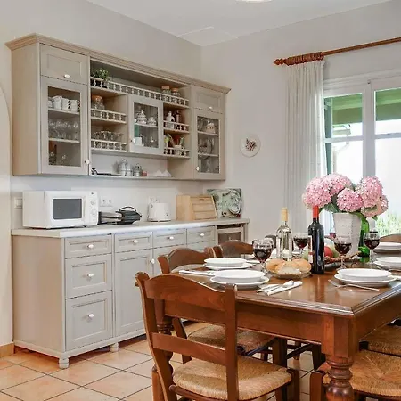 빌라 Irida 아프라오스