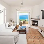 Irida Villa