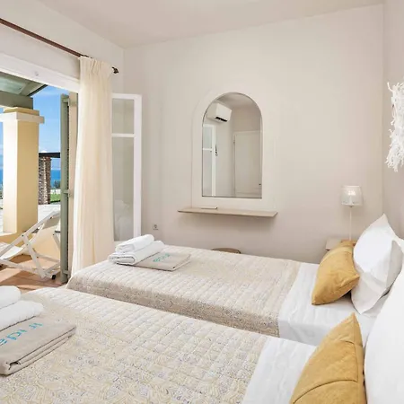 Irida Villa *
