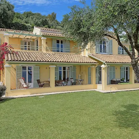 Вилла Irida Апраос