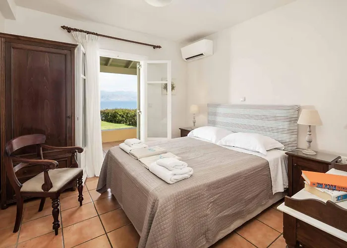 Villa Irida *