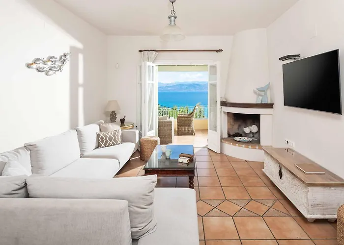 Irida Villa
