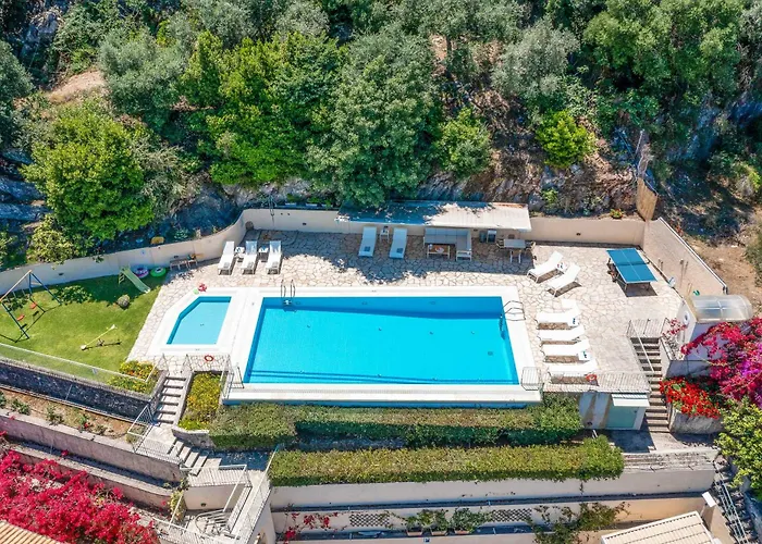 Villa Irida *